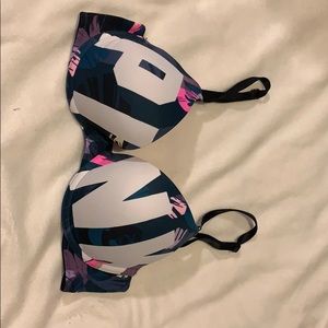 VS Pink wear everywhere push-up bra